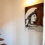 Il Cortile Delle Esperidi * ليتشي