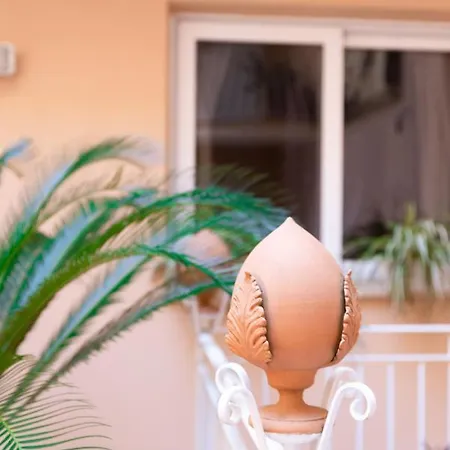 Il Cortile Delle Esperidi ليتشي