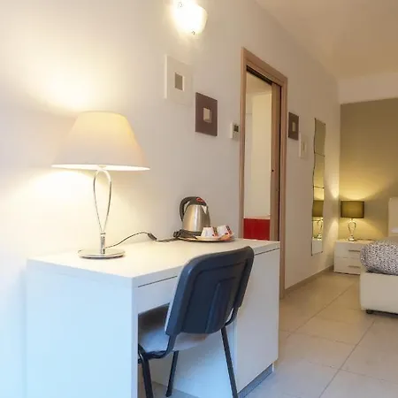 Il Cortile Delle Esperidi شقة