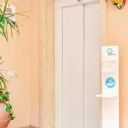 Il Cortile Delle Esperidi * ليتشي