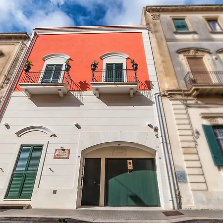 شقة Il Cortile Delle Esperidi ليتشي