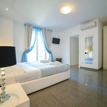 Apartment Il Cortile Delle Esperidi *