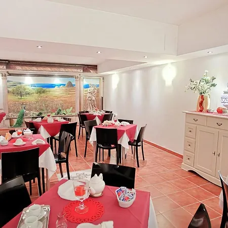Apartment Il Cortile Delle Esperidi